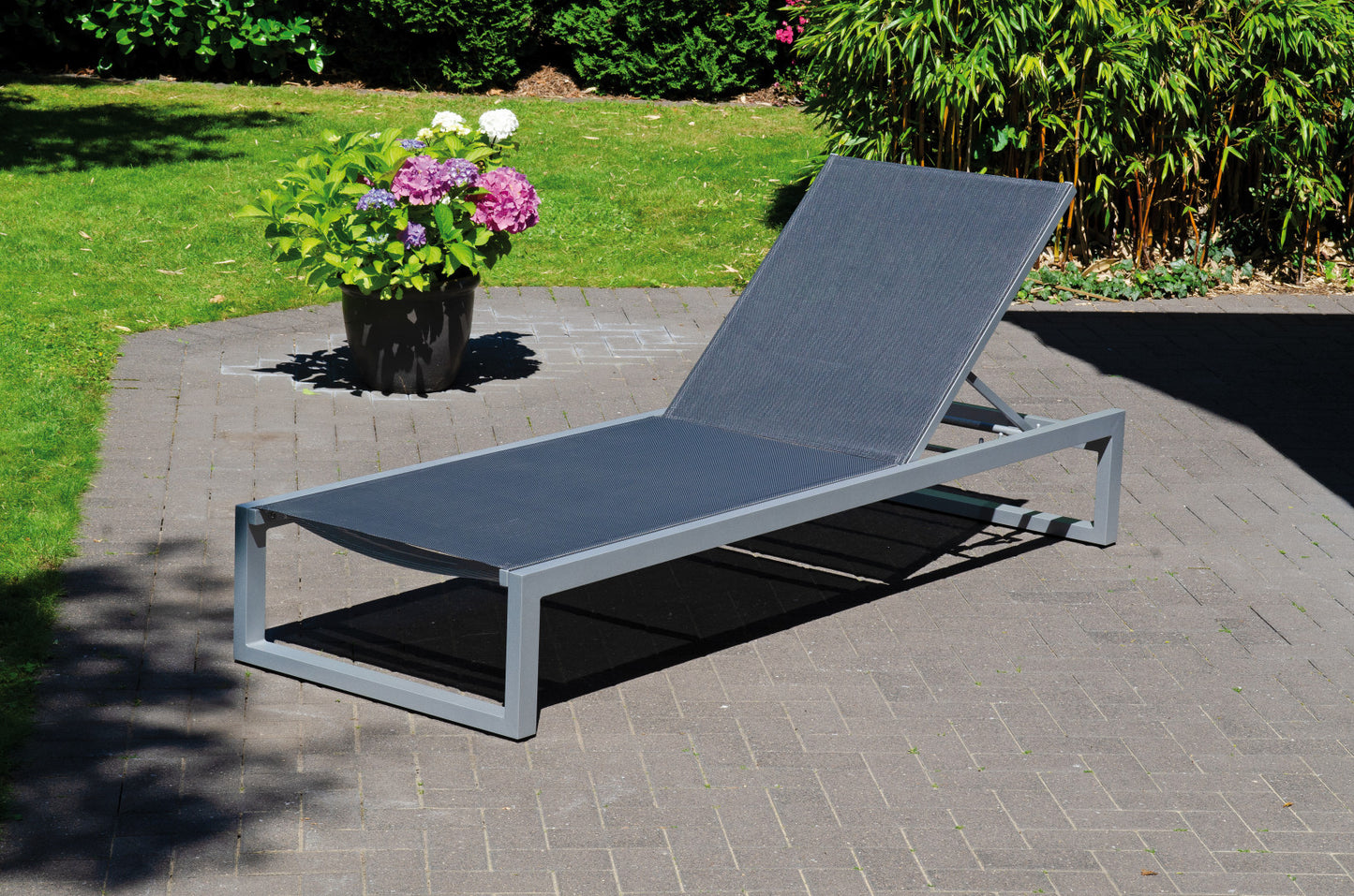 Liege "Argos" Alu silber, Textilgewebe schwarz-silber