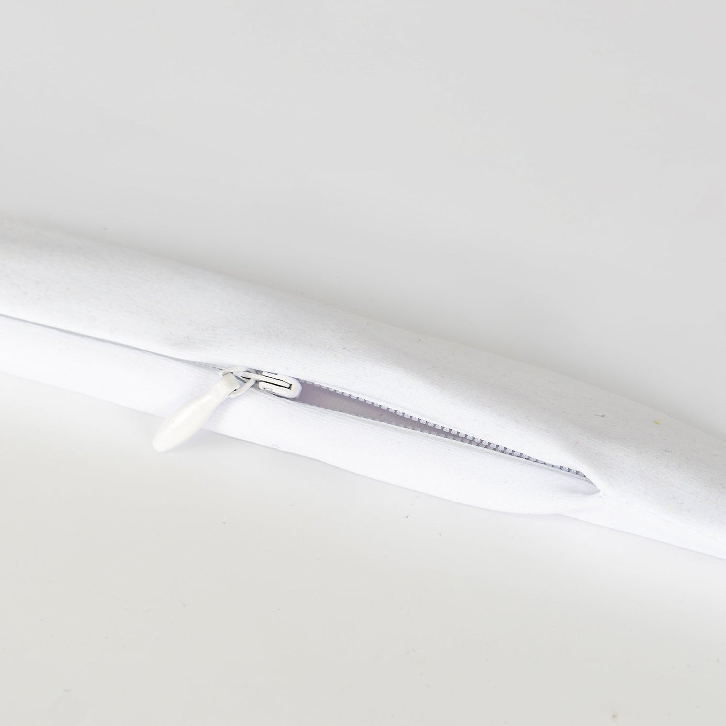 Kissenbezug - Hase mit Kaugummi