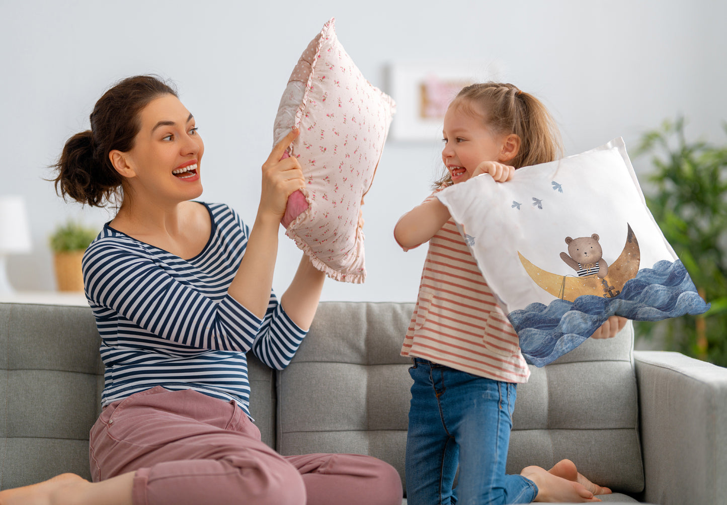 Bär mit Mond Kissen