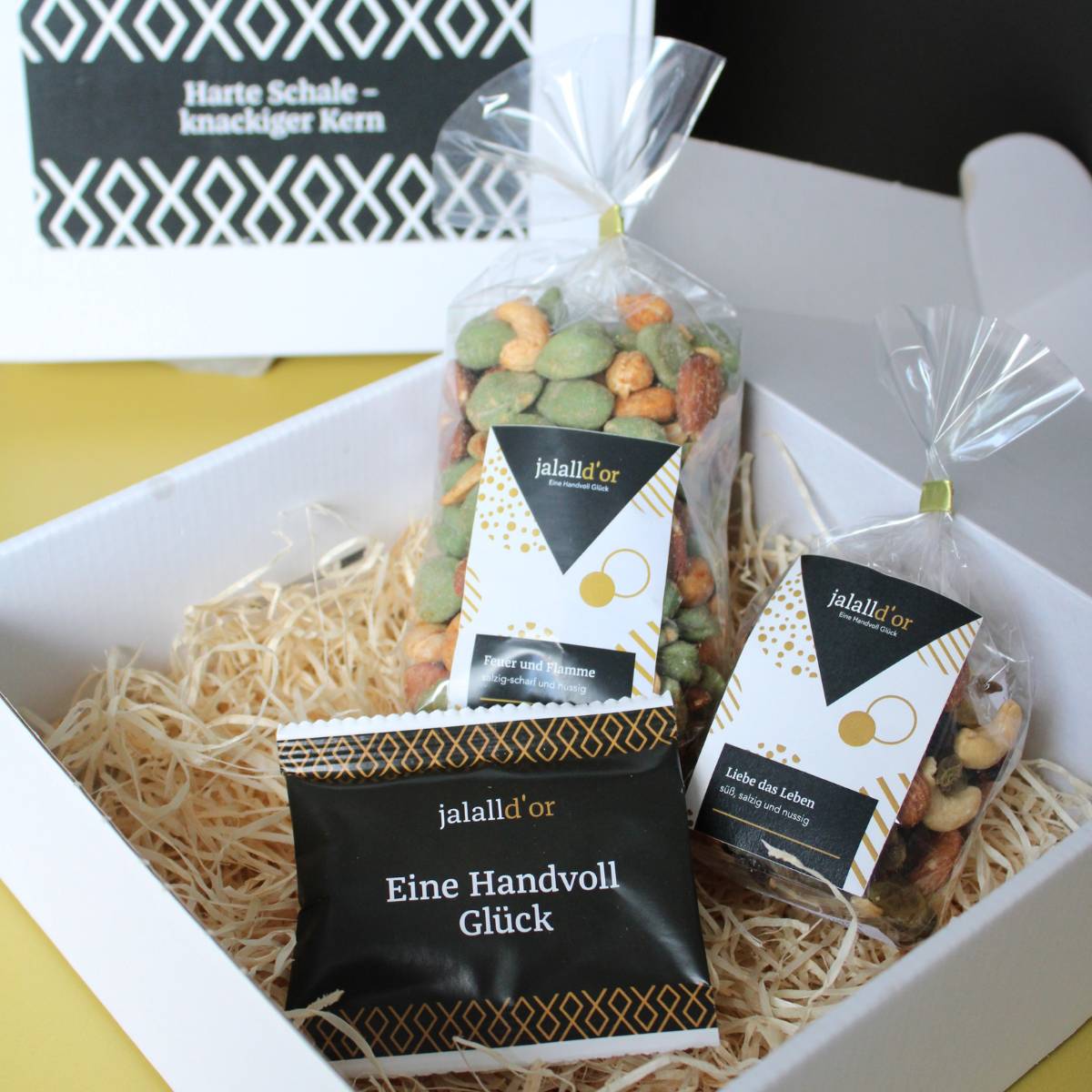 Geschenkbox "Harte Schale-knackiger Kern"  Jalall D’or